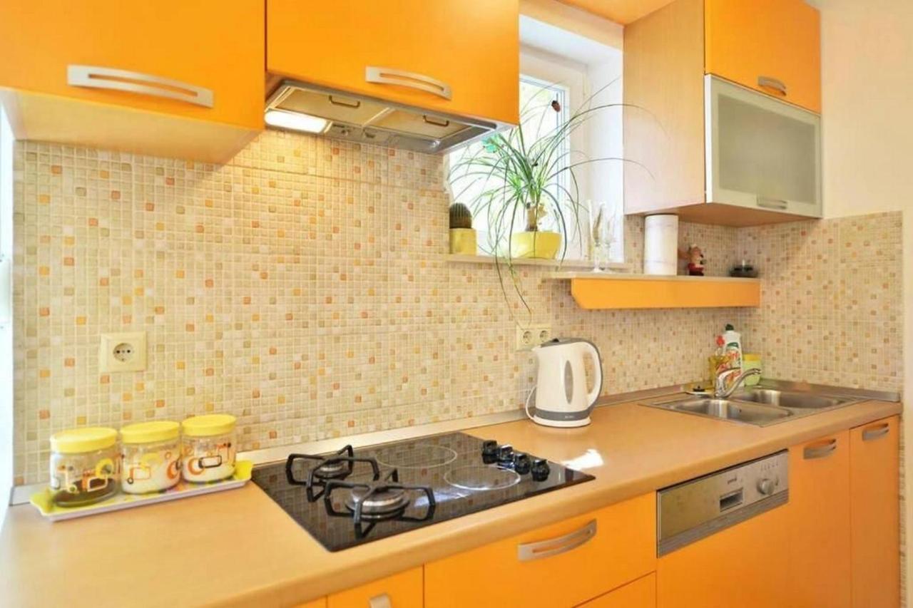 Apartment Vicko Omiš Екстериор снимка