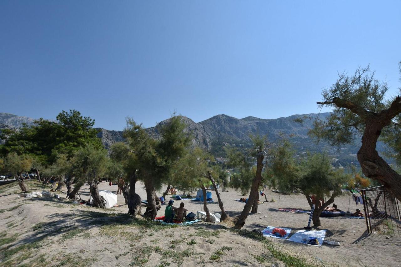 Apartment Vicko Omiš Екстериор снимка
